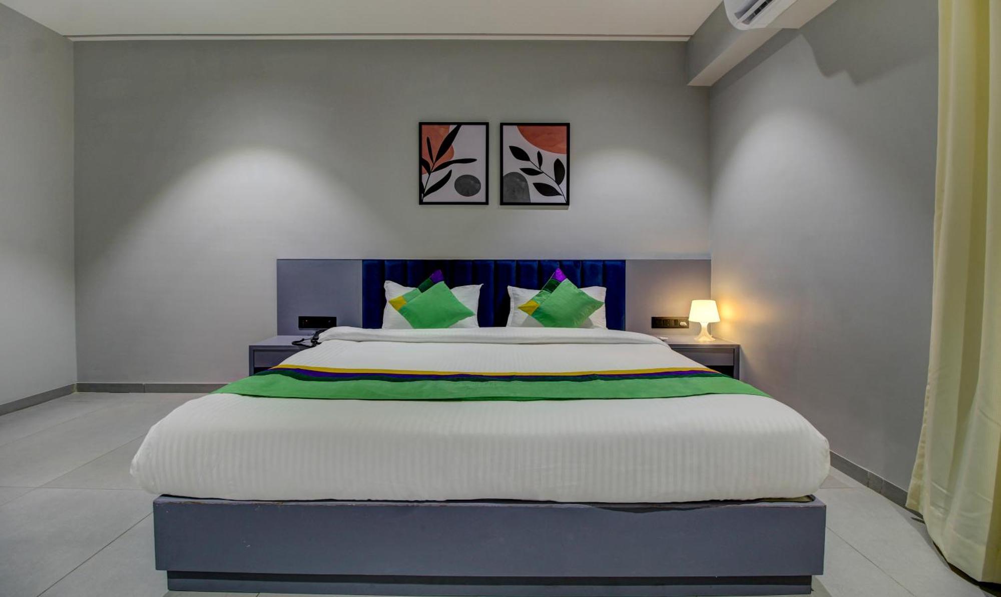 Comfort Inn Baner- Indian Nationals Only Pune Dış mekan fotoğraf