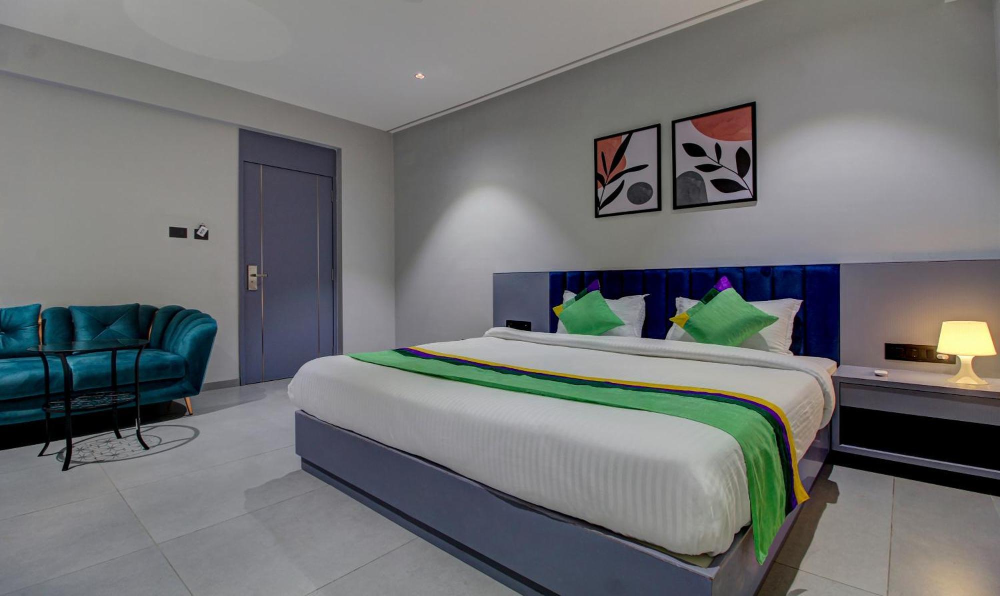 Comfort Inn Baner- Indian Nationals Only Pune Dış mekan fotoğraf